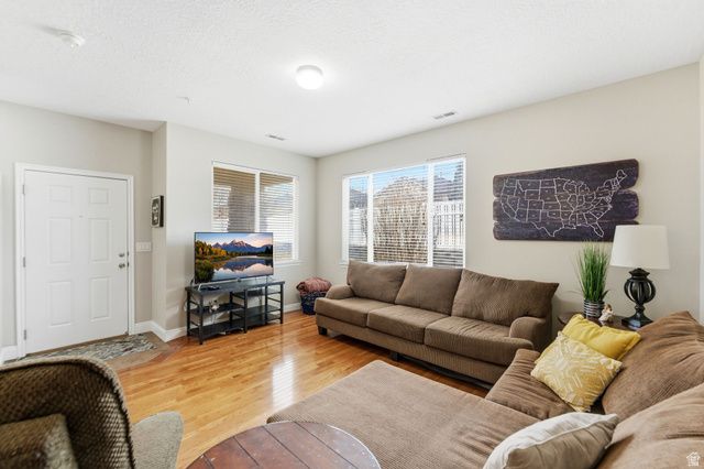 7118 S GREENSAND DR, West Jordan, UT 84084