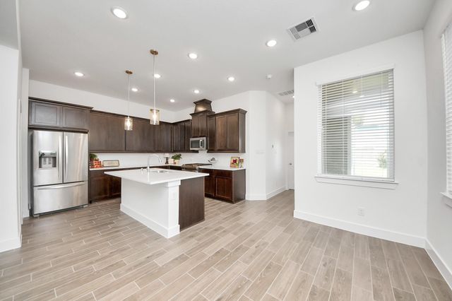 10058 Nectar Path, Iowa Colony, TX 77583