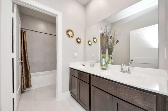 10058 Nectar Path, Iowa Colony, TX 77583