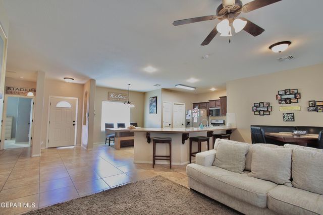 6828 Jordyn Emily Lane, El Paso, TX 79932