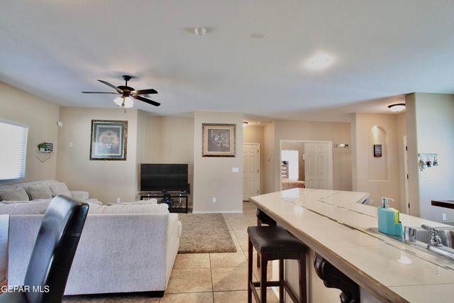 6828 Jordyn Emily Lane, El Paso, TX 79932