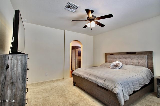 6828 Jordyn Emily Lane, El Paso, TX 79932