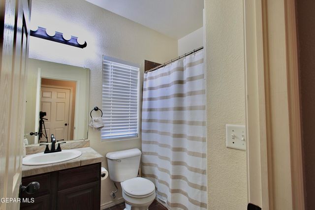 6828 Jordyn Emily Lane, El Paso, TX 79932