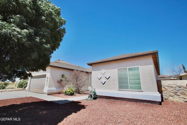 6828 Jordyn Emily Lane, El Paso, TX 79932