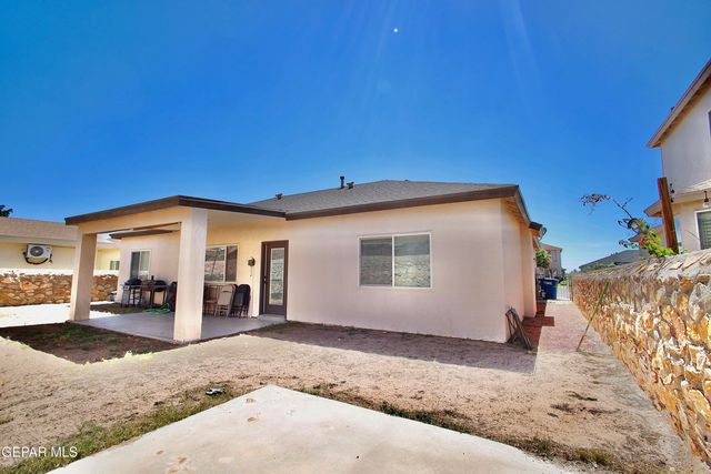 6828 Jordyn Emily Lane, El Paso, TX 79932