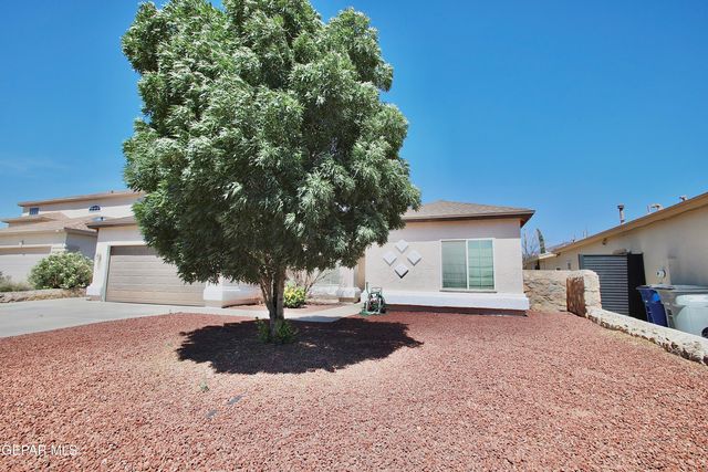 6828 Jordyn Emily Lane, El Paso, TX 79932