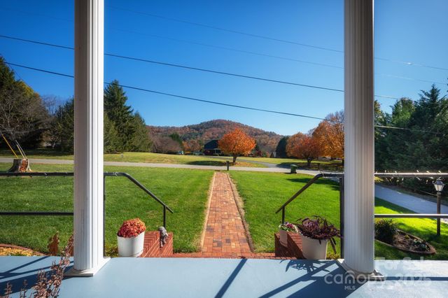 500 Old Haw Creek Road, Asheville, NC 28805