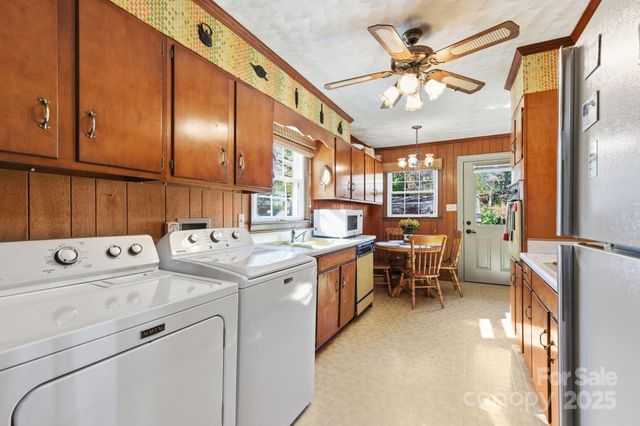 500 Old Haw Creek Road, Asheville, NC 28805