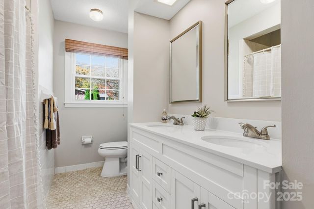 500 Old Haw Creek Road, Asheville, NC 28805