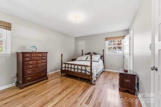 500 Old Haw Creek Road, Asheville, NC 28805