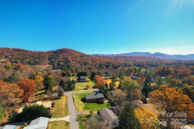 500 Old Haw Creek Road, Asheville, NC 28805