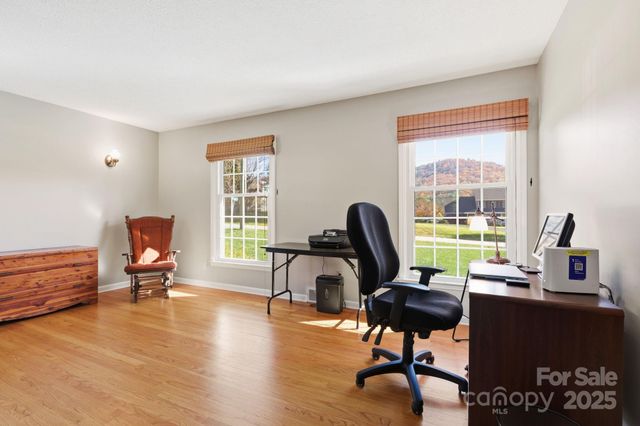 500 Old Haw Creek Road, Asheville, NC 28805