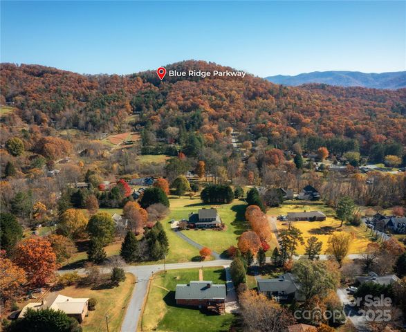 500 Old Haw Creek Road, Asheville, NC 28805