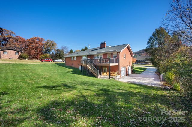 500 Old Haw Creek Road, Asheville, NC 28805