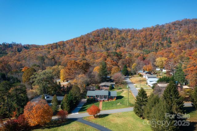 500 Old Haw Creek Road, Asheville, NC 28805