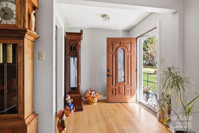 500 Old Haw Creek Road, Asheville, NC 28805