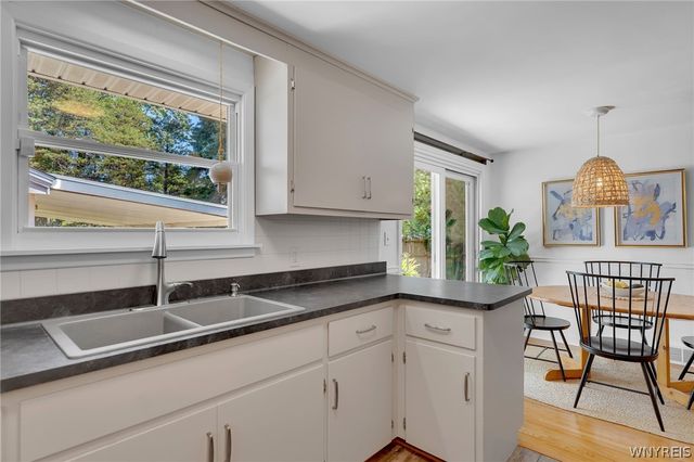 650 East And West Road, West Seneca, NY 14224