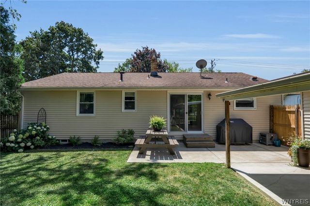 650 East And West Road, West Seneca, NY 14224