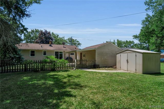 650 East And West Road, West Seneca, NY 14224