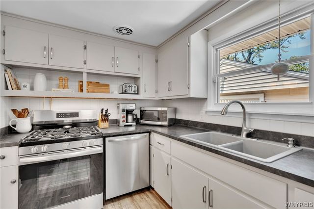650 East And West Road, West Seneca, NY 14224