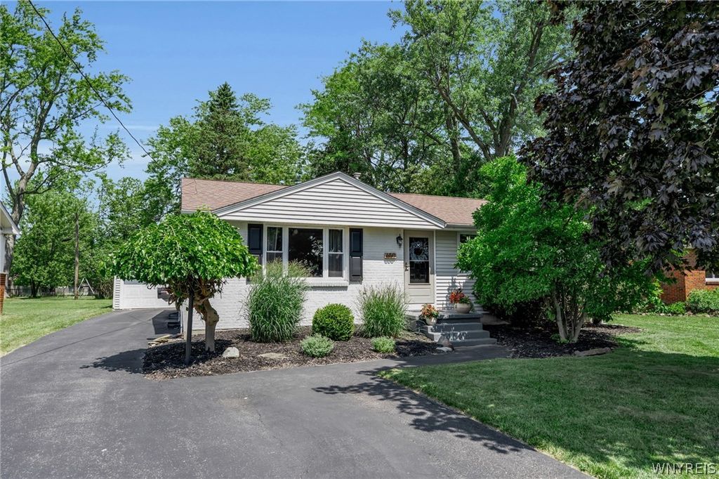 650 East And West Road, West Seneca, NY 14224