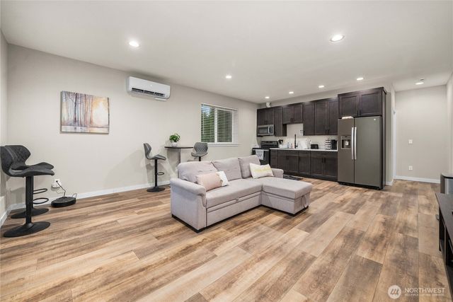 41 E Coon Drive N, Belfair, WA 98528