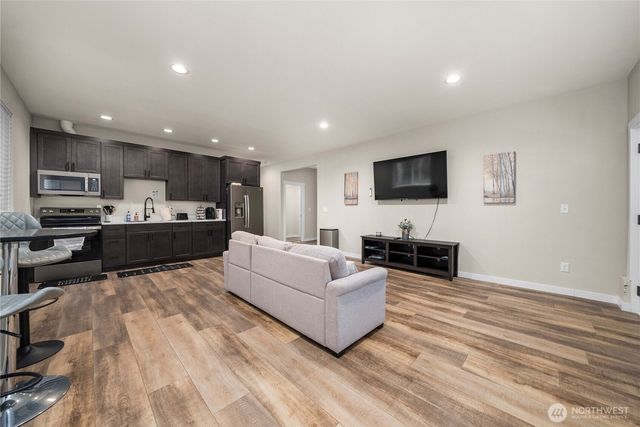 41 E Coon Drive N, Belfair, WA 98528