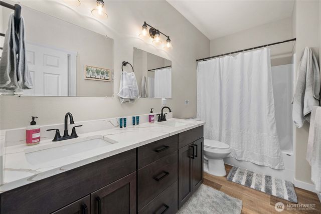 41 E Coon Drive N, Belfair, WA 98528