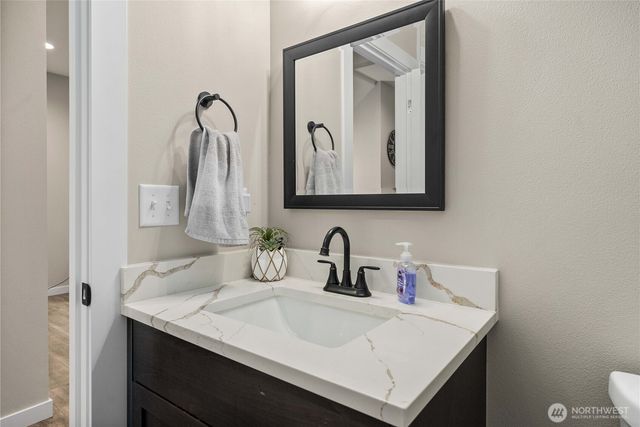 41 E Coon Drive N, Belfair, WA 98528