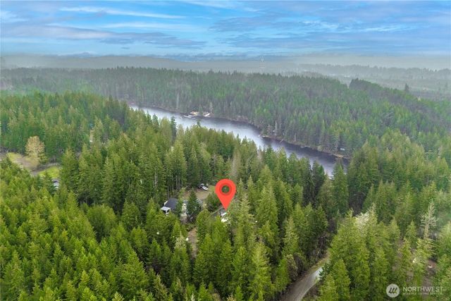 41 E Coon Drive N, Belfair, WA 98528