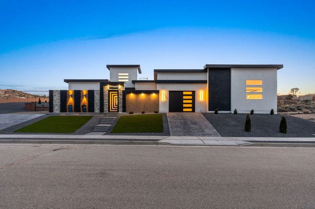 2398 Istle Road NE, Rio Rancho, NM 87124