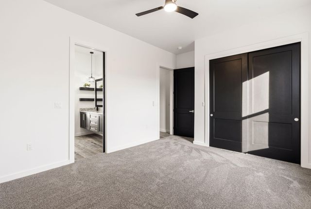 2398 Istle Road NE, Rio Rancho, NM 87124