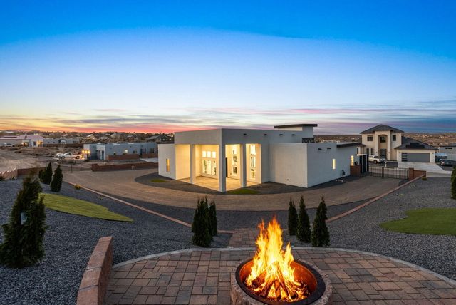 2398 Istle Road NE, Rio Rancho, NM 87124