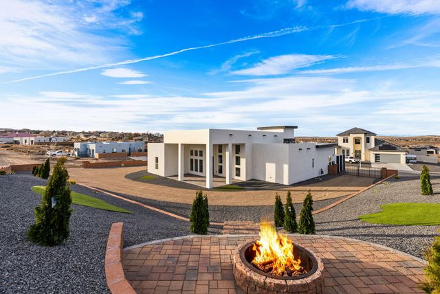 2398 Istle Road NE, Rio Rancho, NM 87124