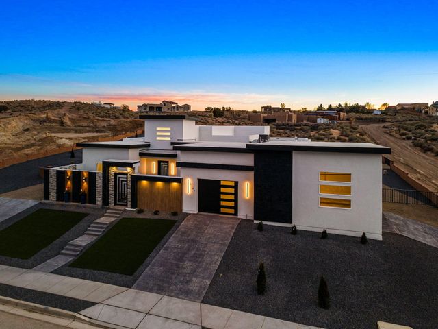 2398 Istle Road NE, Rio Rancho, NM 87124