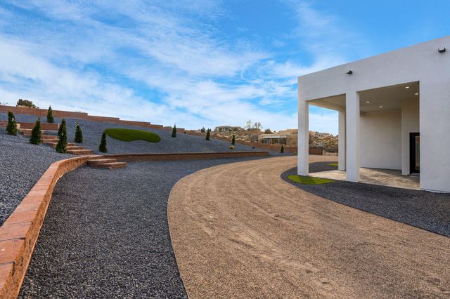 2398 Istle Road NE, Rio Rancho, NM 87124