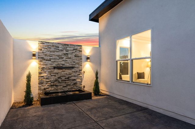 2398 Istle Road NE, Rio Rancho, NM 87124