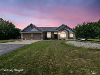 3570 Summerfield Road, Petersburg, MI 49270