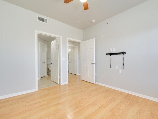 2320 Gracy Farms LN 932, Austin, TX 78758