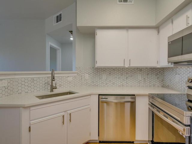2320 Gracy Farms LN 932, Austin, TX 78758