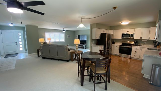 9814 Lincoln Court, Crown Point, IN 46307