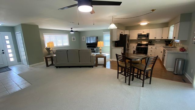 9814 Lincoln Court, Crown Point, IN 46307