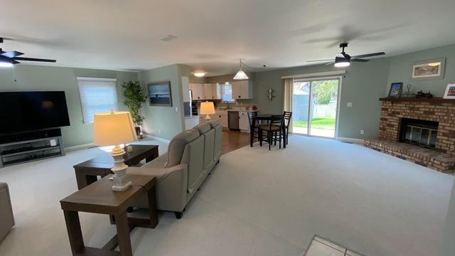 9814 Lincoln Court, Crown Point, IN 46307