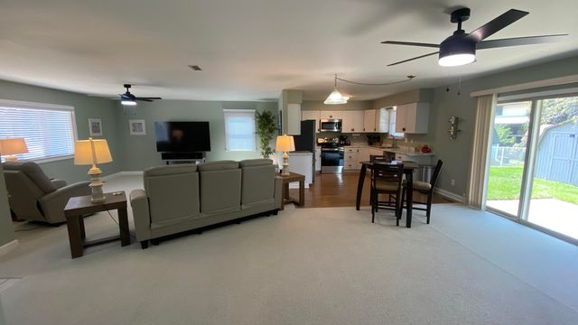 9814 Lincoln Court, Crown Point, IN 46307