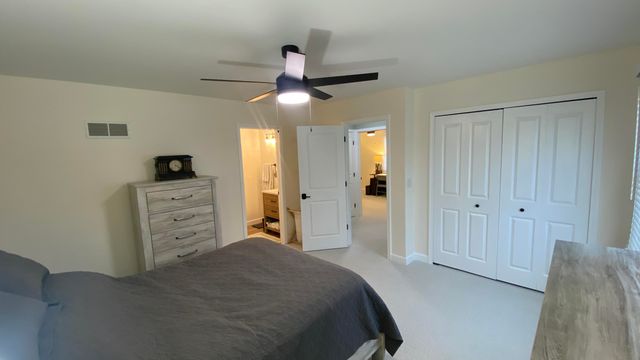 9814 Lincoln Court, Crown Point, IN 46307