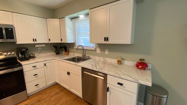 9814 Lincoln Court, Crown Point, IN 46307