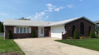 9814 Lincoln Court, Crown Point, IN 46307
