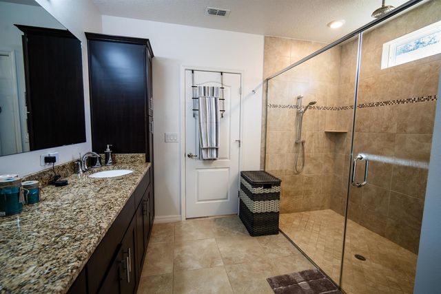1662 SE North Blackwell Drive, Port St. Lucie, FL 34952
