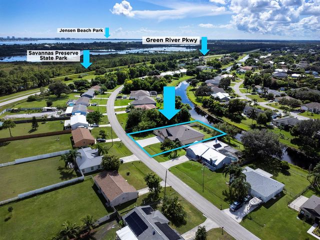 1662 SE North Blackwell Drive, Port St. Lucie, FL 34952