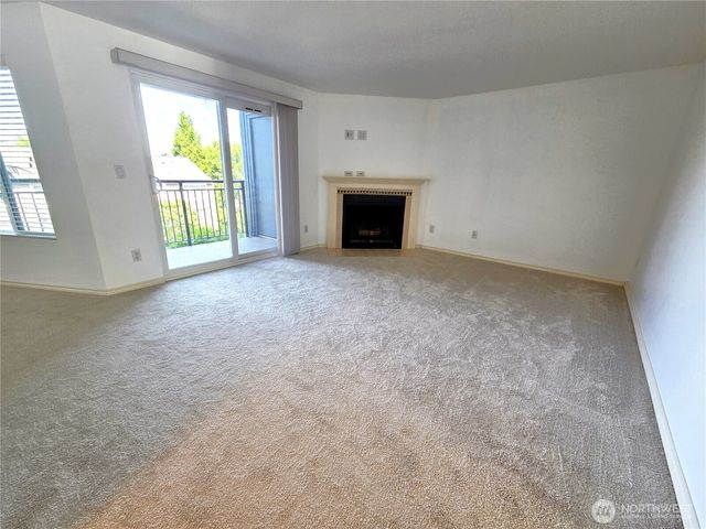 12716 NE 144th Street ##D202, Kirkland, WA 98034